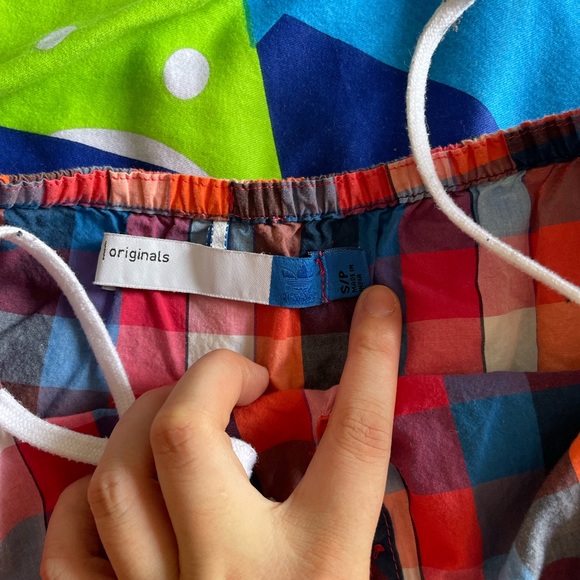 Cute top - Picture 2 of 4